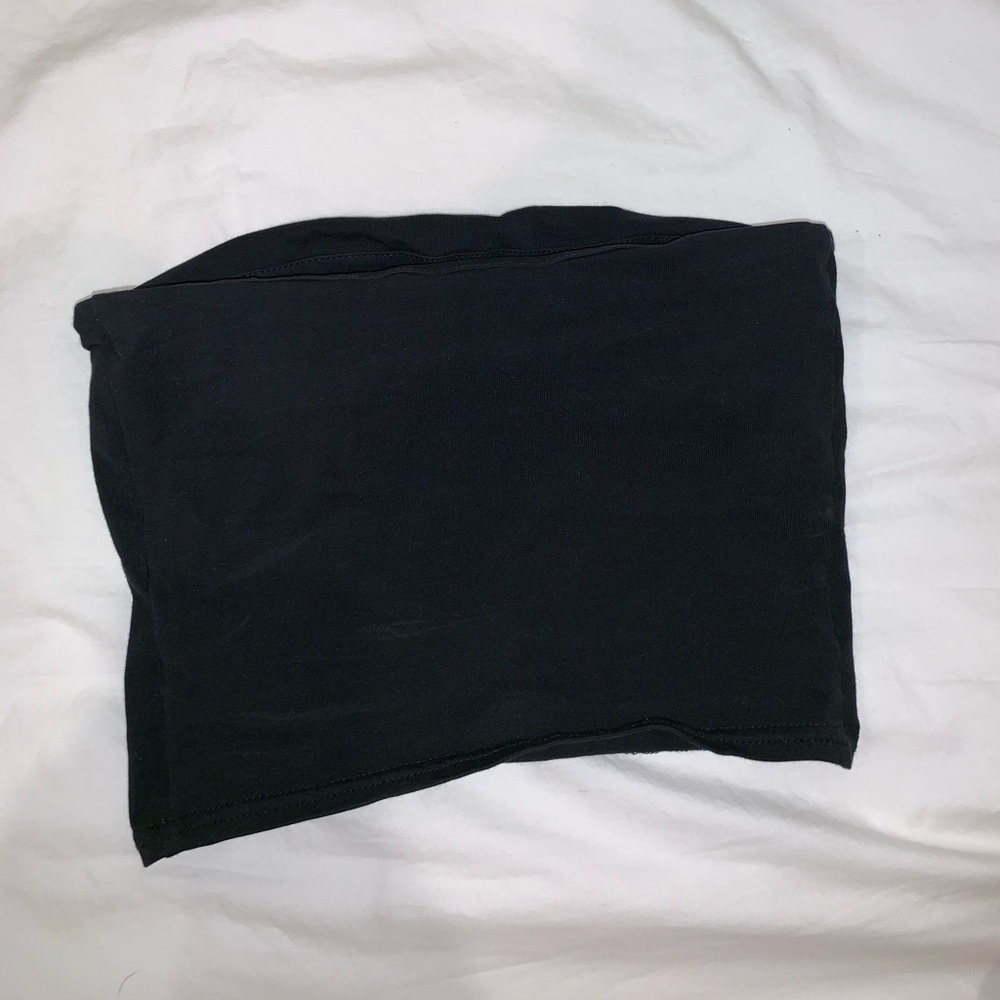 Simple black, cropped tube top